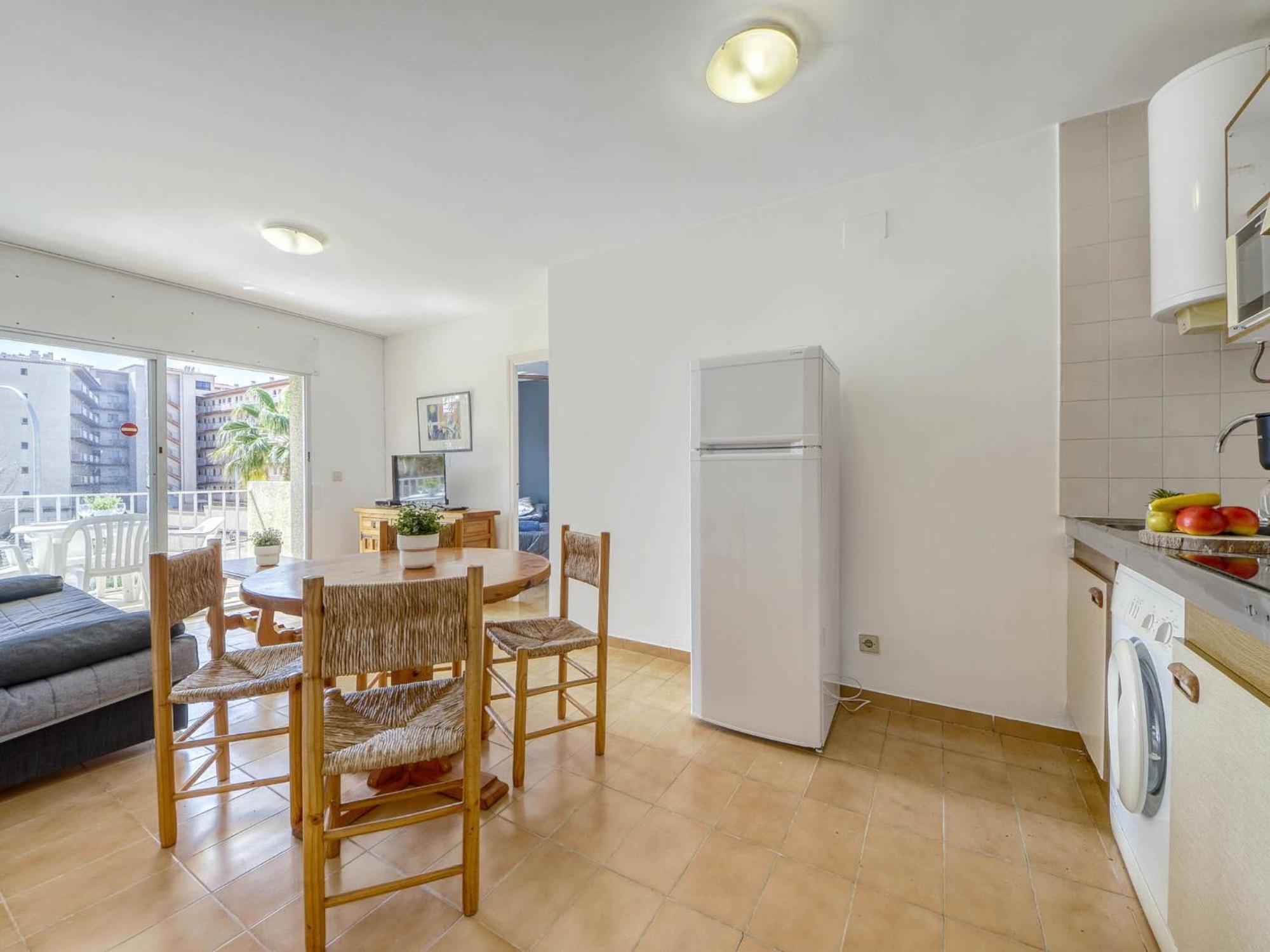 Mismar-9 By Interhome Roses